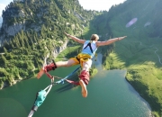 PG中国官网-足球世界的双重奏，维尼修斯爆发与摩洛哥击败乌拉圭的启示