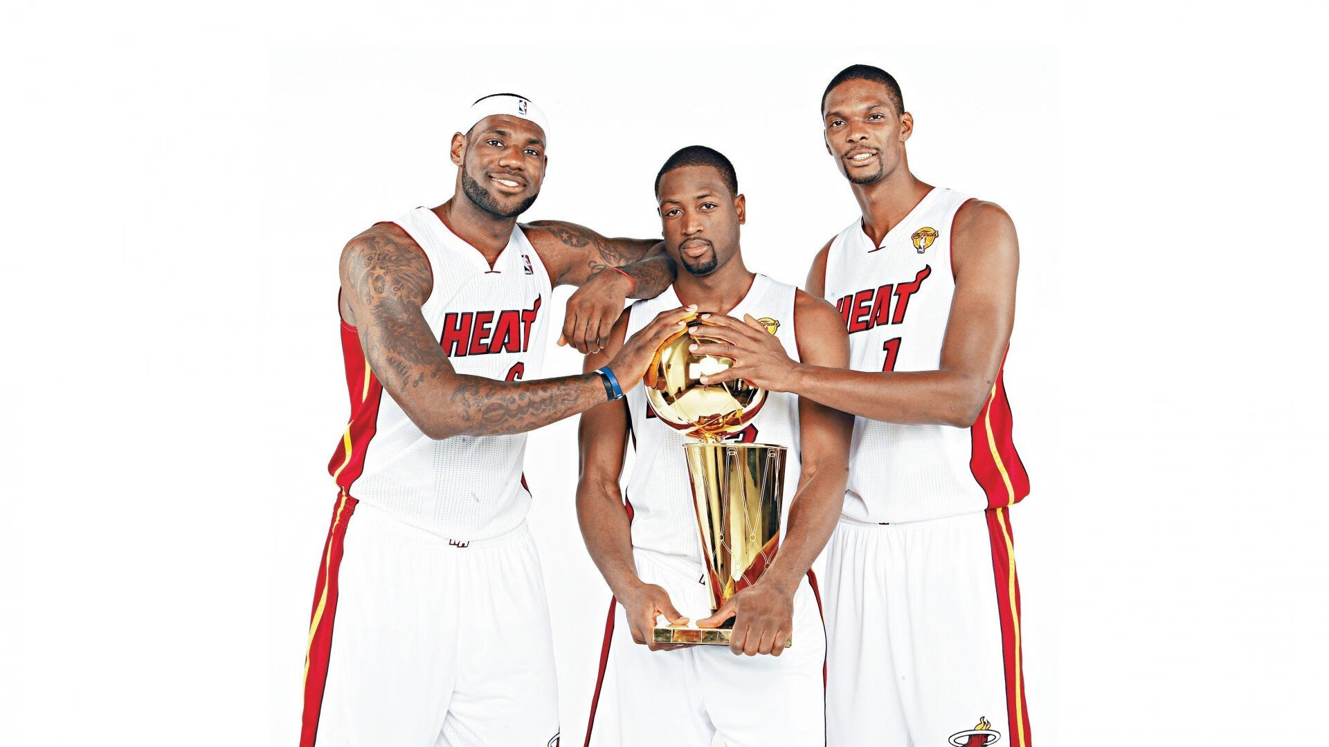 雷霆对阵浙江队，约基奇成为全场焦点