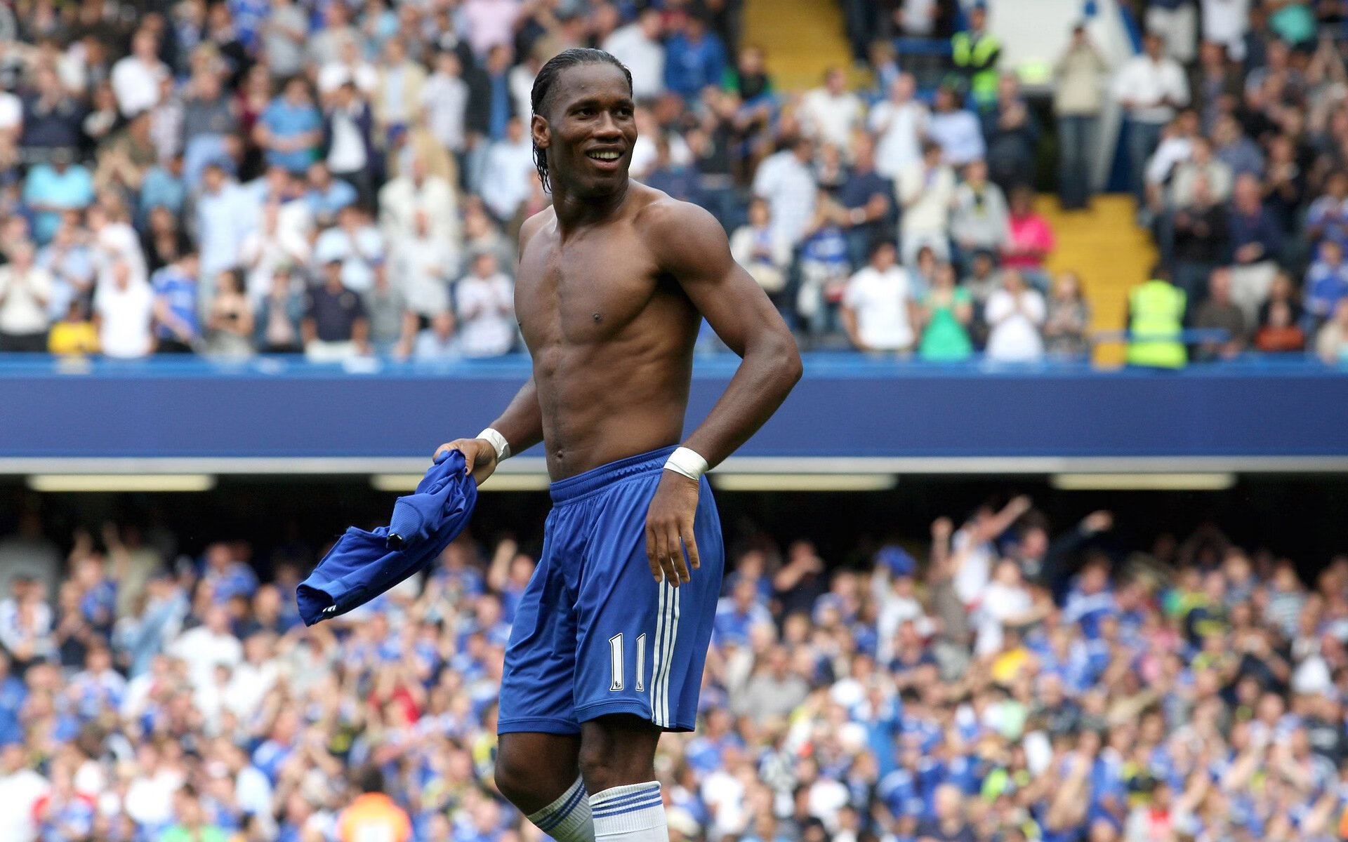 当足球遇见乒乓,张继科点燃的,是跨越赛场的火焰